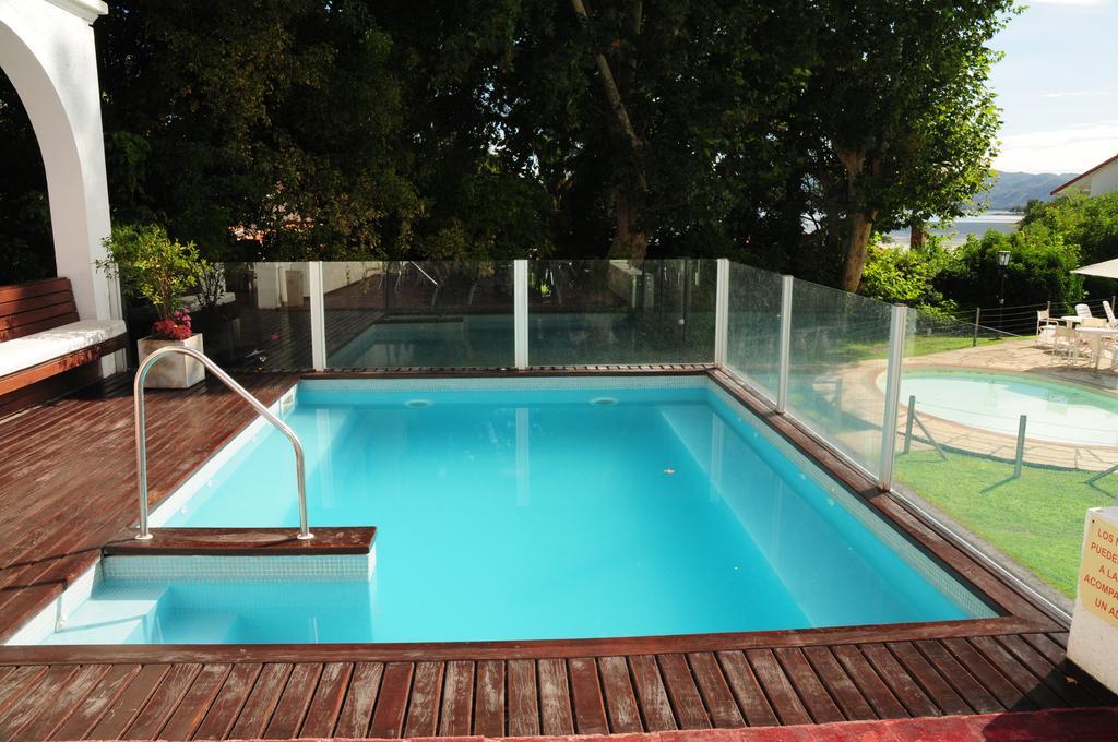Hostal De La Costa Villa Carlos Paz Buitenkant foto