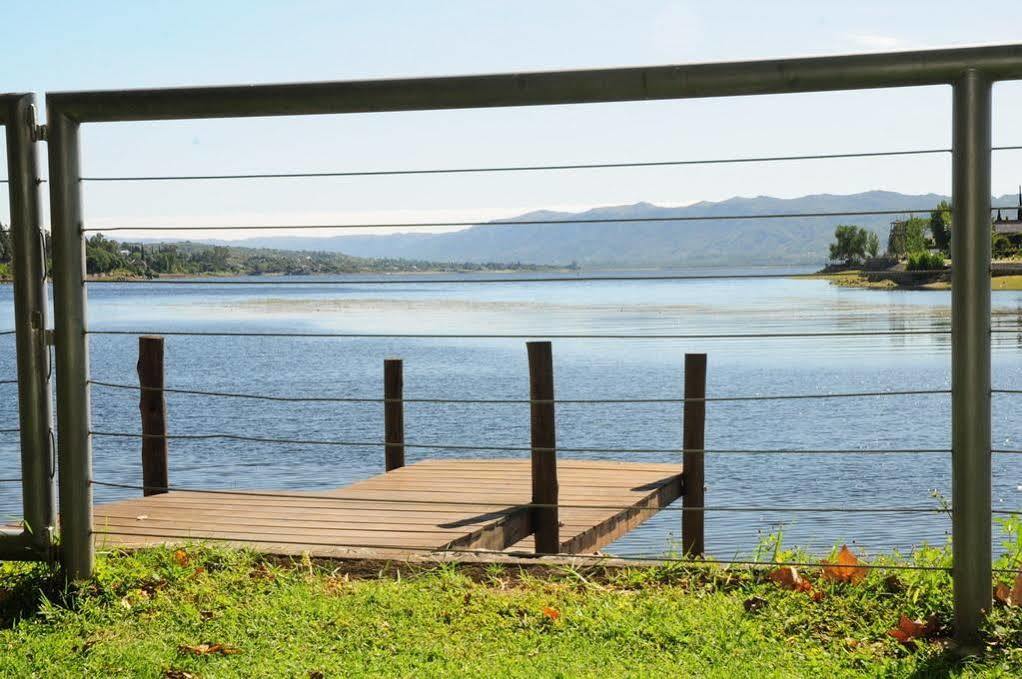 Hostal De La Costa Villa Carlos Paz Buitenkant foto