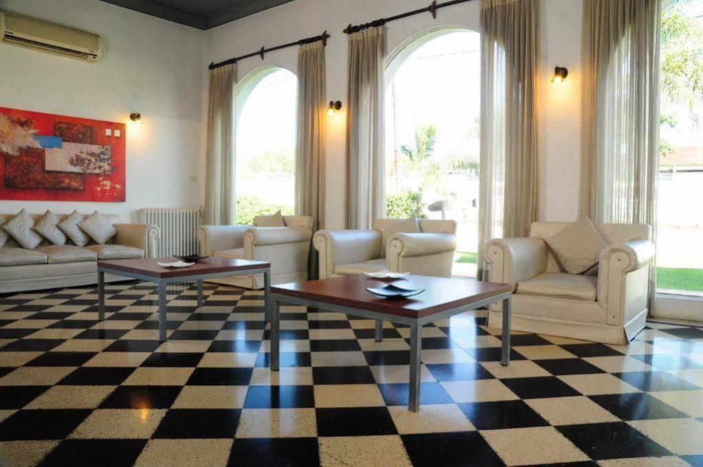 Hostal De La Costa Villa Carlos Paz Buitenkant foto