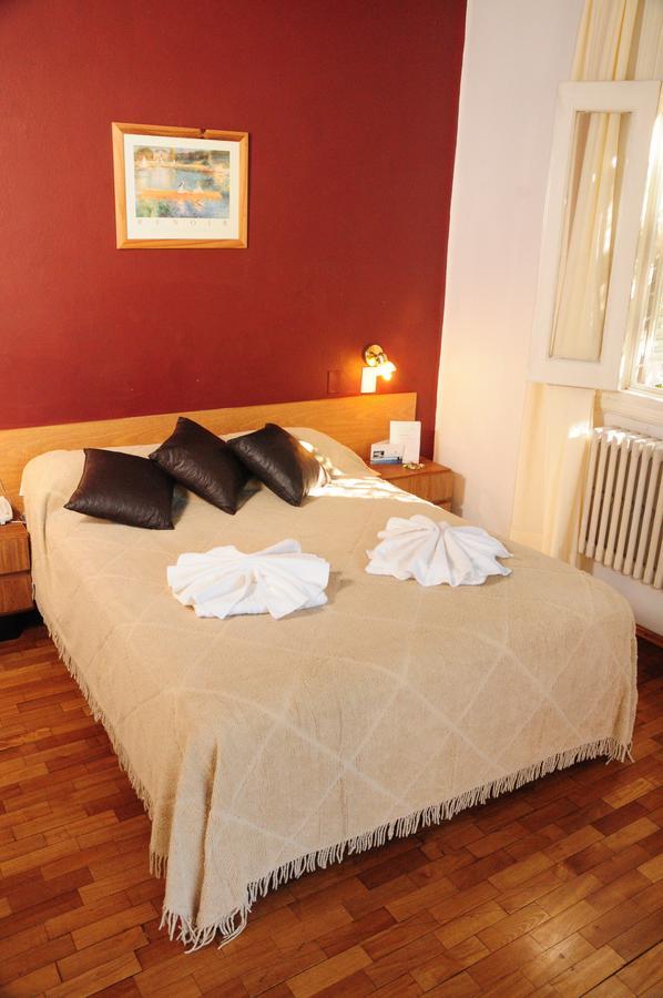 Hostal De La Costa Villa Carlos Paz Buitenkant foto
